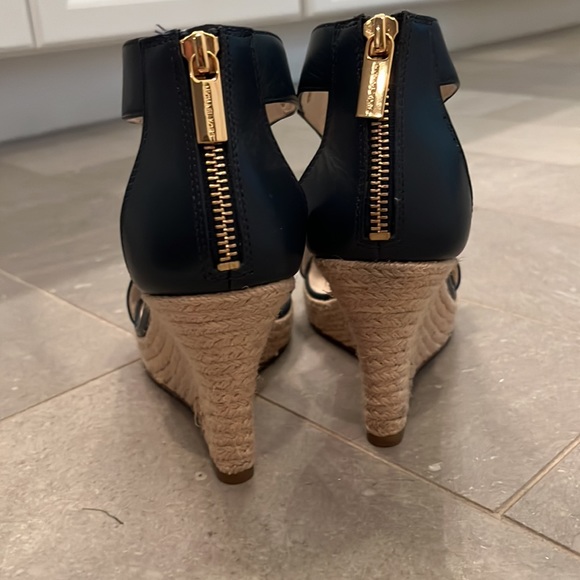Michael Kors Navy espadrille Wedge sandals, size 6 - Picture 3 of 4
